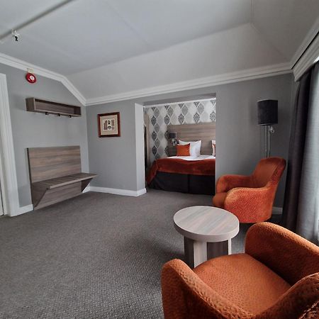 Dr. Holms Hotel ไยโล ภายนอก รูปภาพ