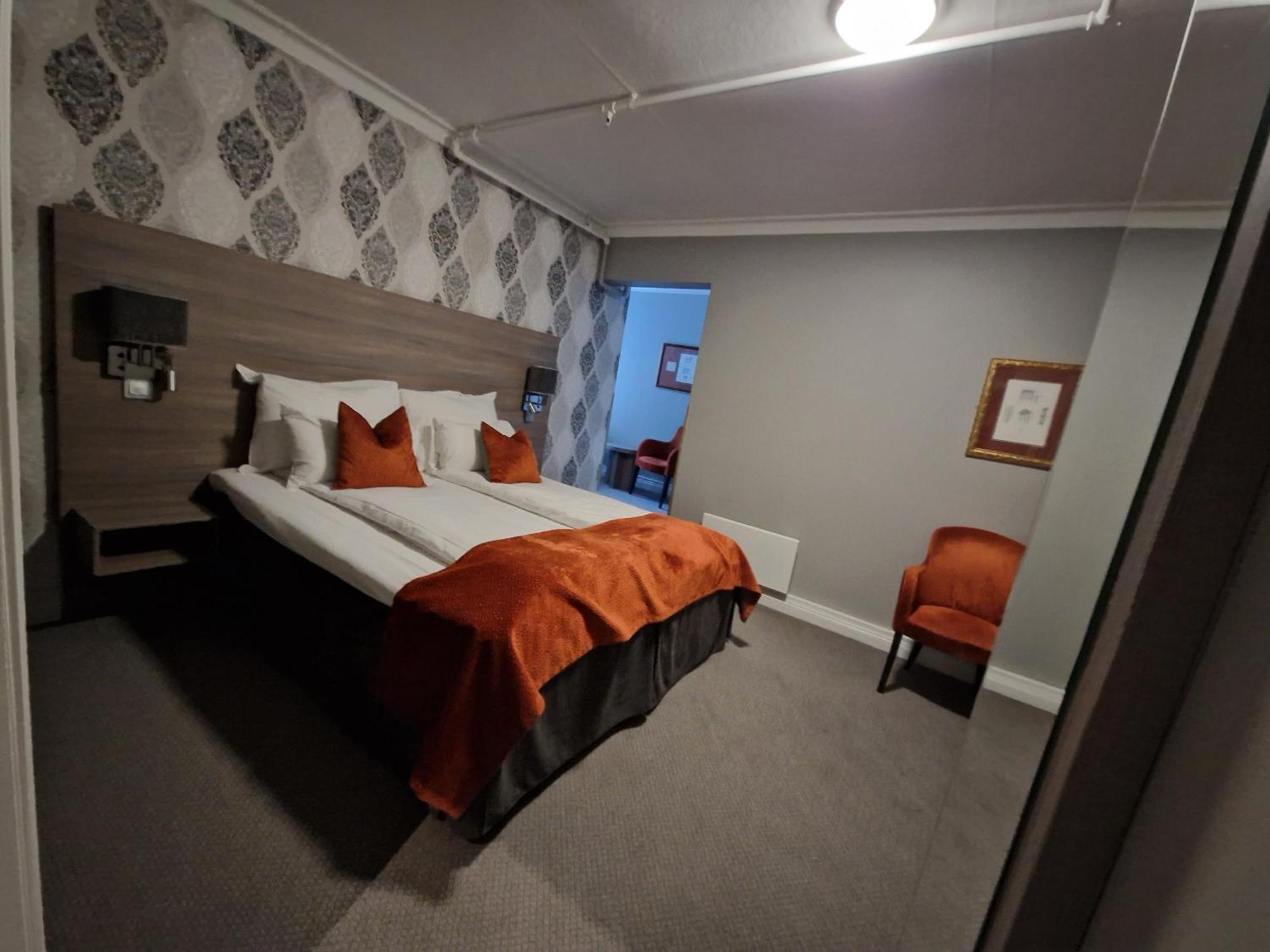 Dr. Holms Hotel ไยโล ภายนอก รูปภาพ