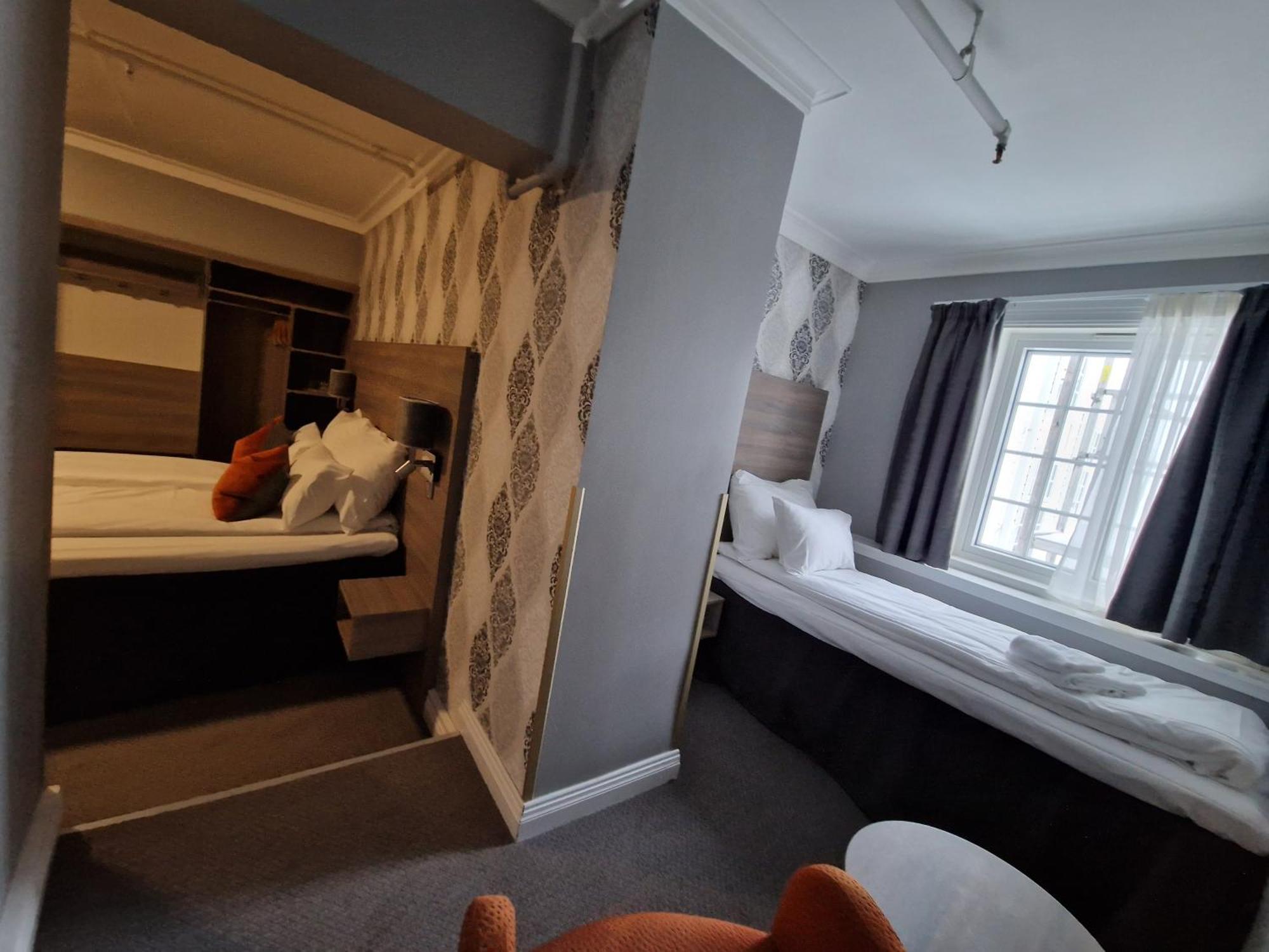 Dr. Holms Hotel ไยโล ภายนอก รูปภาพ