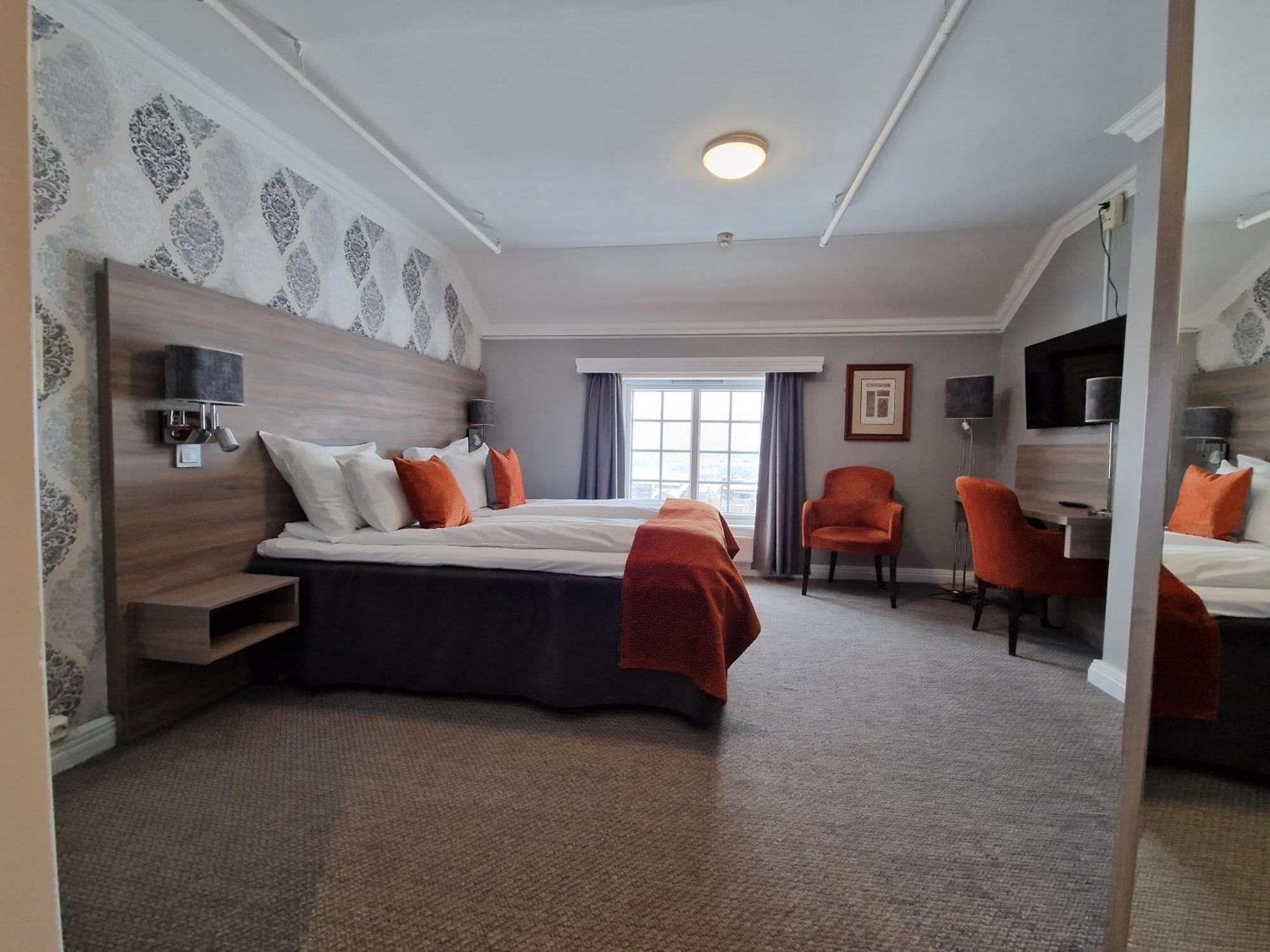 Dr. Holms Hotel ไยโล ภายนอก รูปภาพ