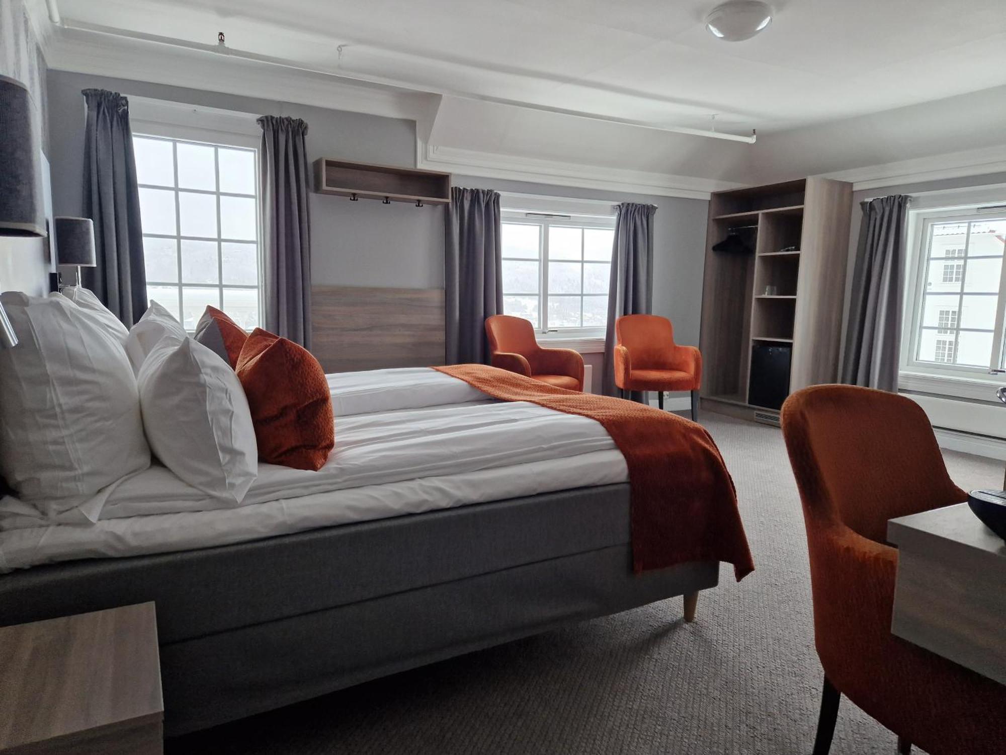 Dr. Holms Hotel ไยโล ภายนอก รูปภาพ
