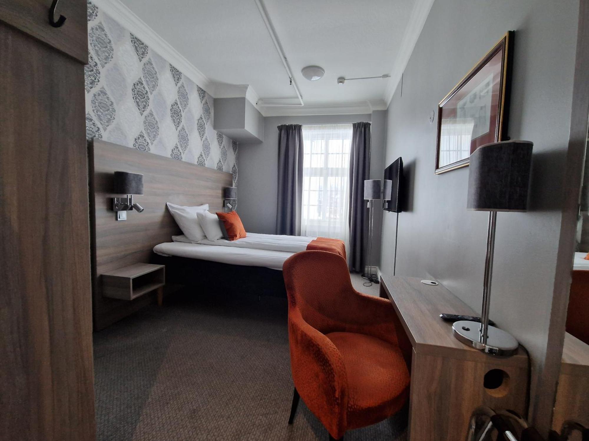 Dr. Holms Hotel ไยโล ภายนอก รูปภาพ