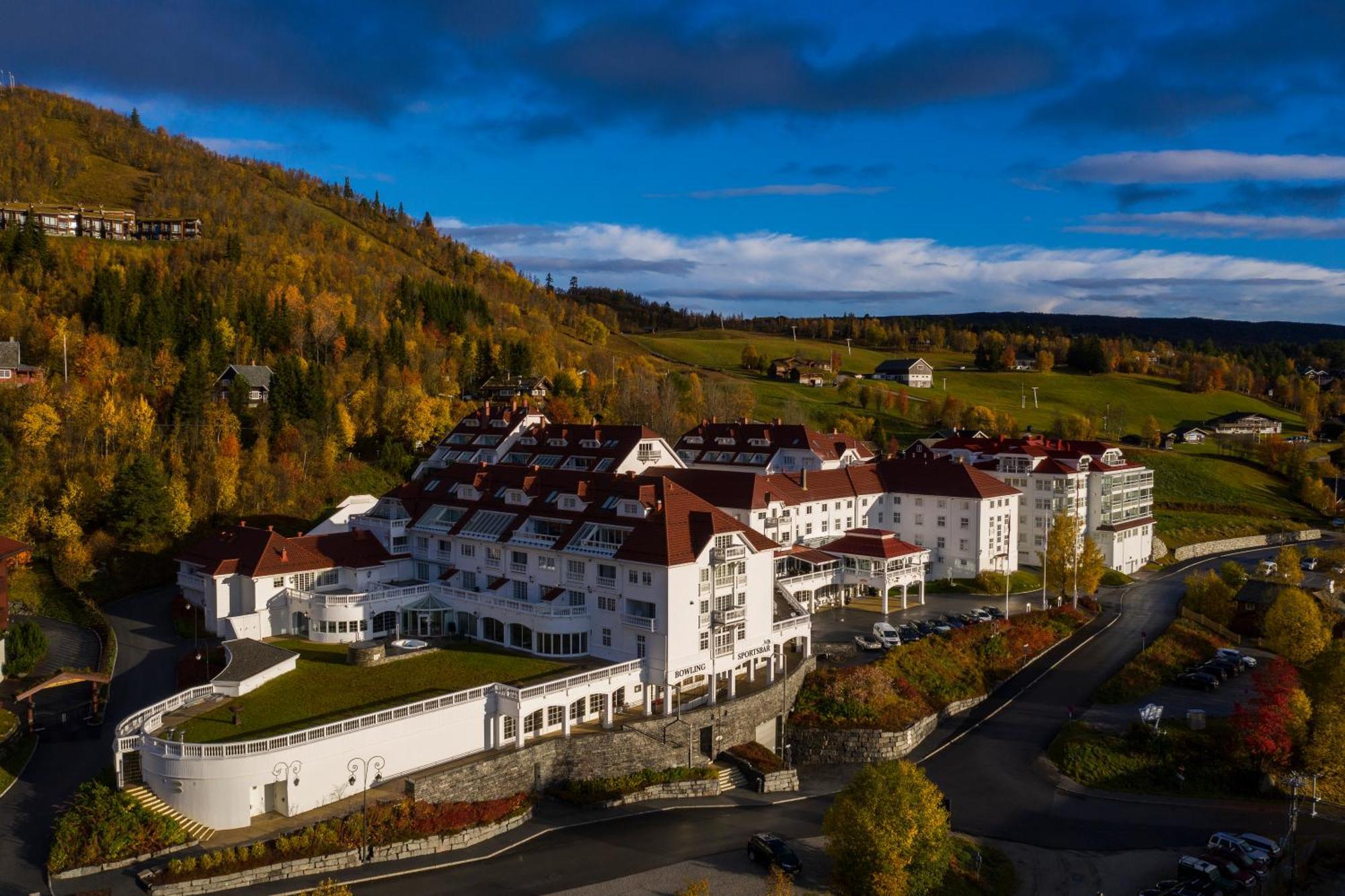 Dr. Holms Hotel ไยโล ภายนอก รูปภาพ