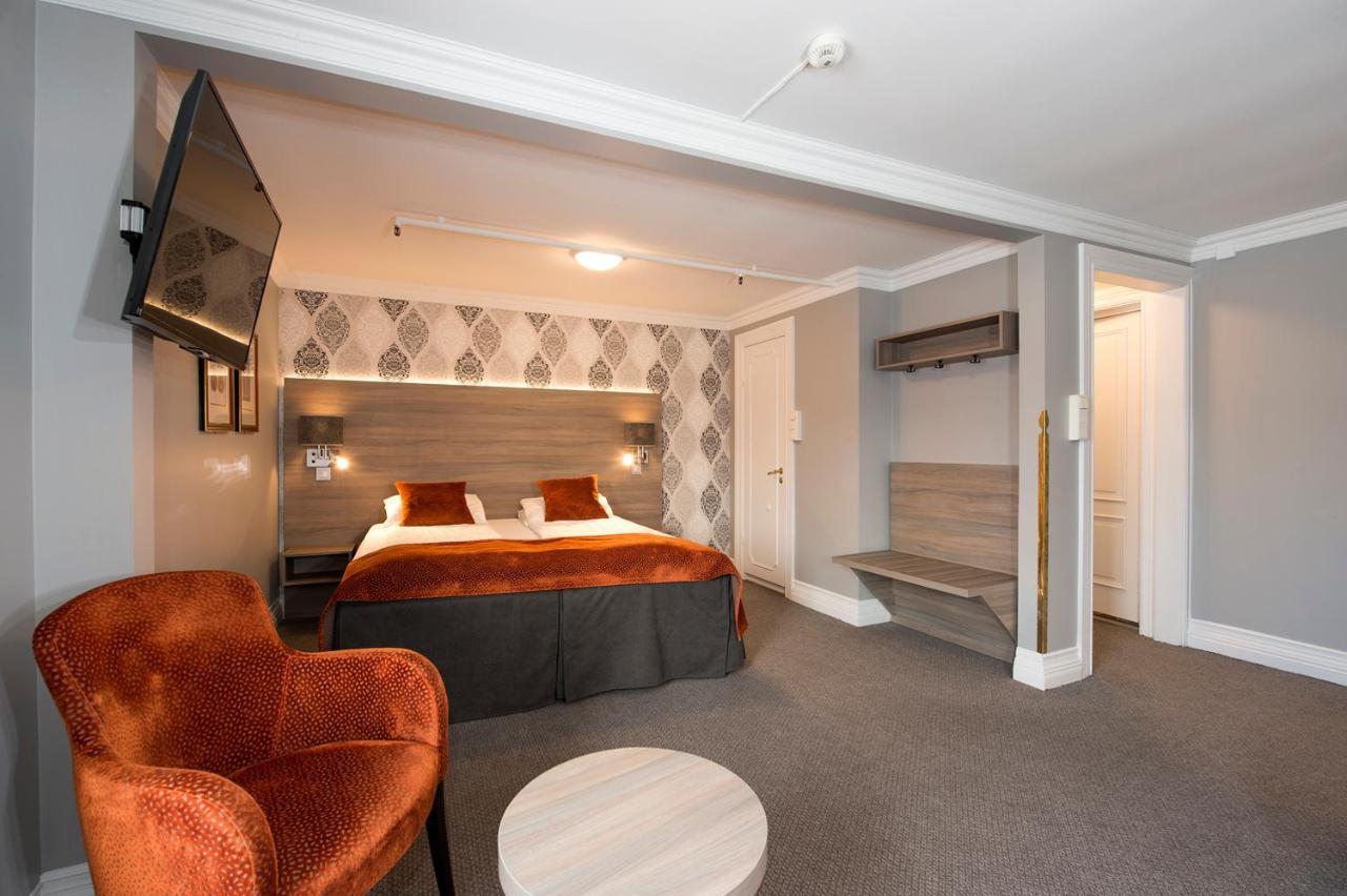 Dr. Holms Hotel ไยโล ภายนอก รูปภาพ