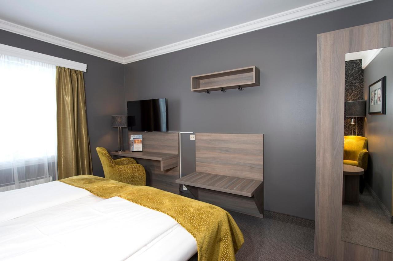 Dr. Holms Hotel ไยโล ภายนอก รูปภาพ